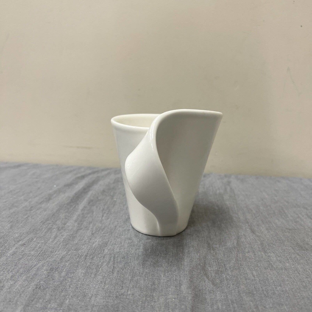 Villeroy Boch 1748 Luxembourg New Wave Mug Swirl Handle Cup White Porcelain 10oz - Picture 4 of 9